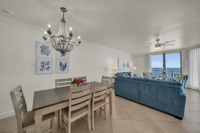 Dining room with seating for 6