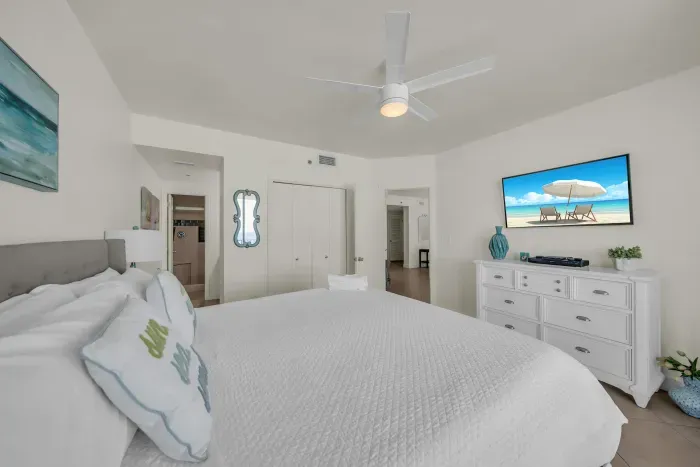 Primary bedroom with ensuite bathroom