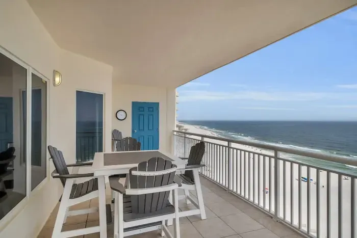 Balcony with view of the Gulf