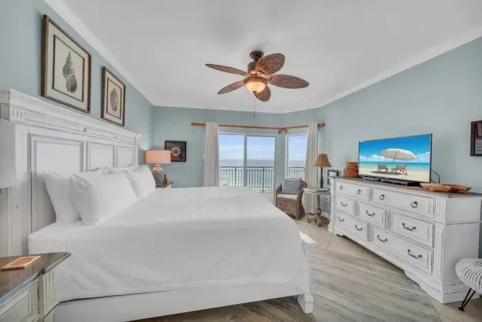 Primary Bedroom with King size bed