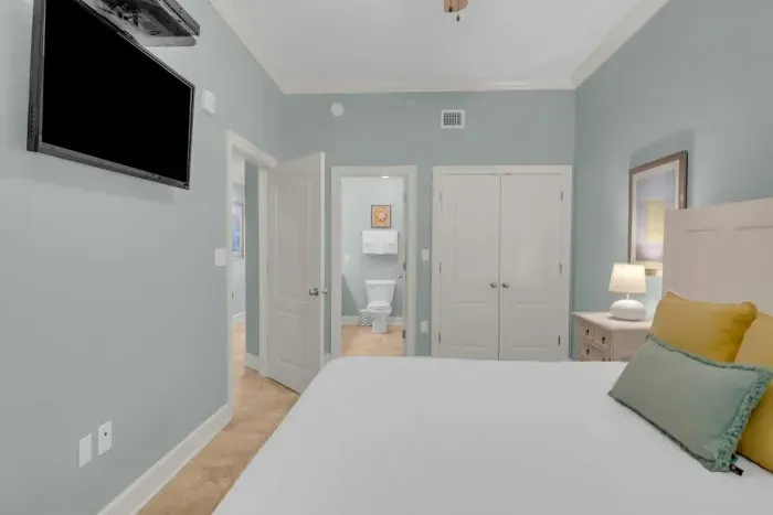 1st guest bedroom with private bathroom