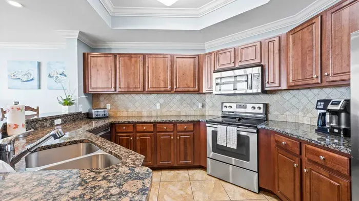 Fully equipped kitchen