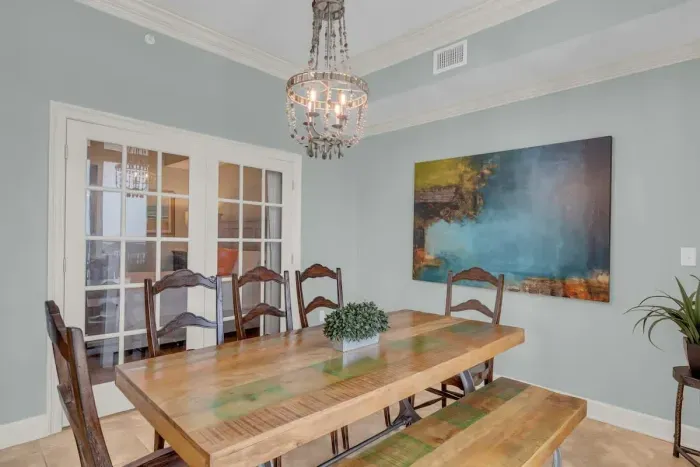 Dining with seating for 8