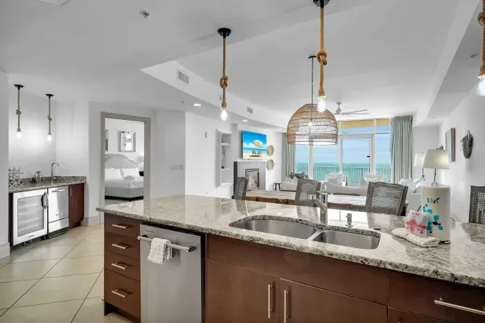 Fully equipped kitchen