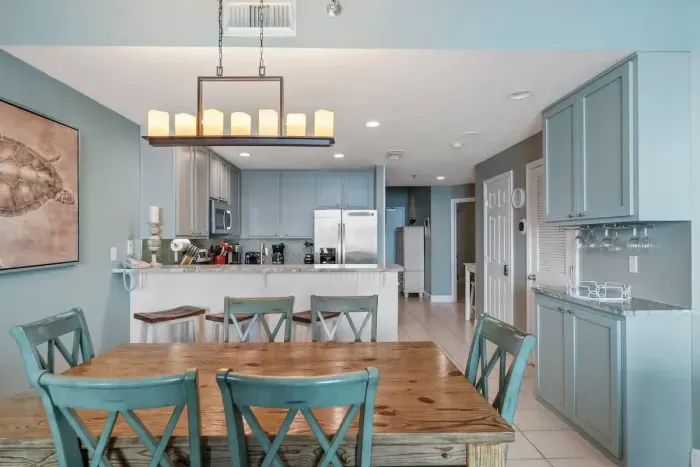 Dining area opens into kitchen