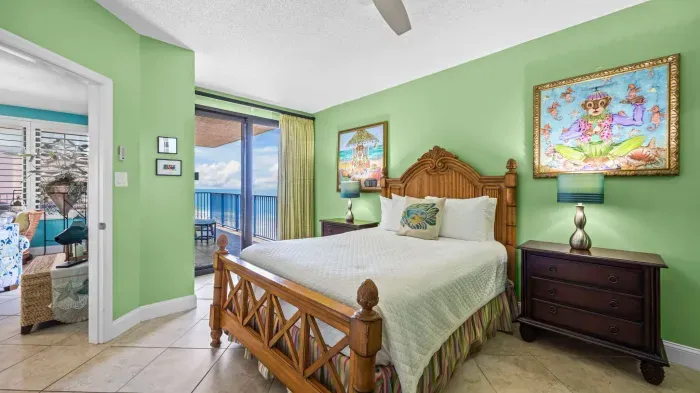 Guest bedroom with balcony access