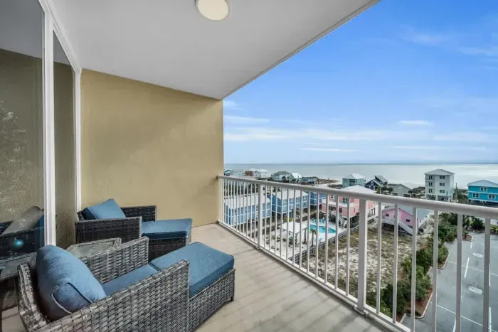 Lounge seating for 2