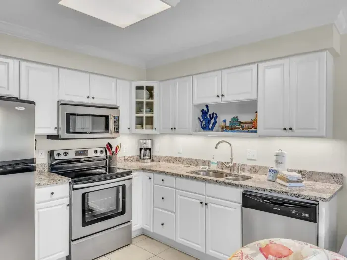 Fully equipped kitchen