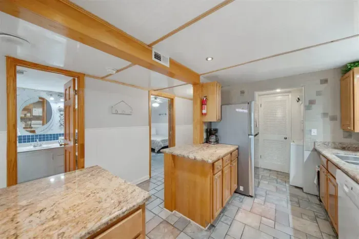 Left side of Kitchen