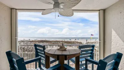 Castaways 1C - Private Gulf front balcony