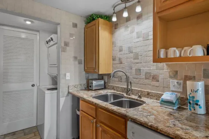 Laundry area /Kitchen sink