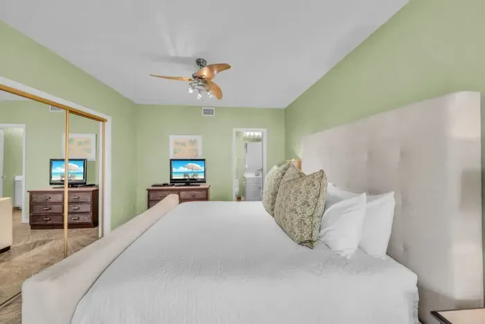 King size bed in 1st guest bedroom