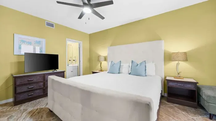 Guest bedroom