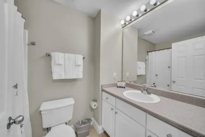 2nd Guest Bathroom with Hallway Access