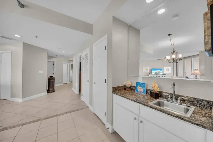 Wet Bar off of Kitchen