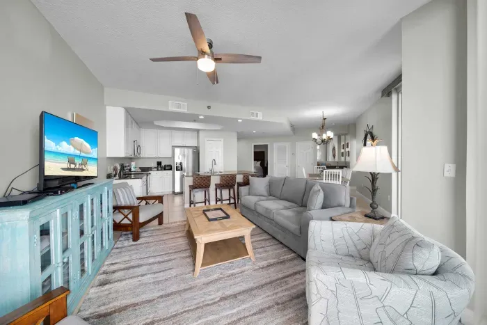 Living Room with expansive seating