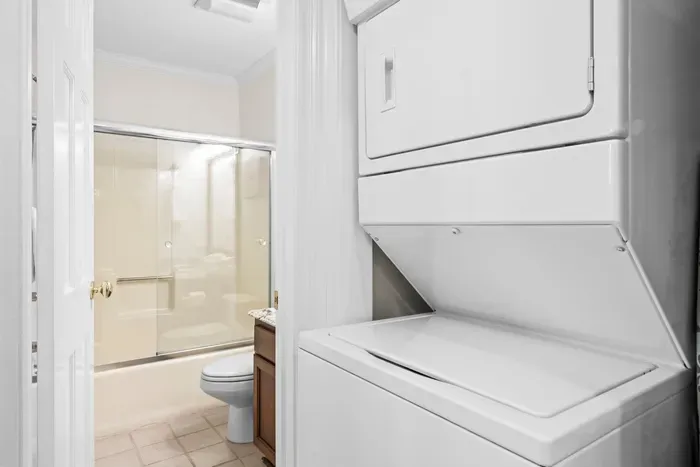 In unit washer and dryer