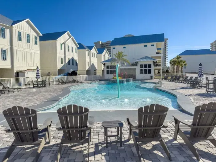 Community Pool | Sitting area