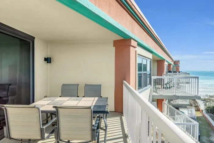 Balcony with outdoor dining