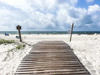 Walkway access to the Beach