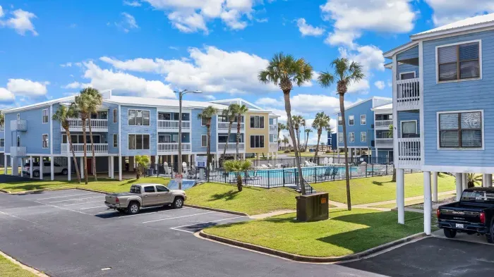 Sea Oats parking area