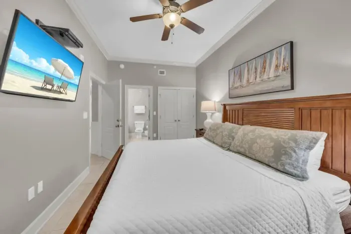 1st Guest bedroom with ensuite bathroom