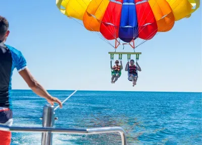 parasailing on alabamas gulf coast