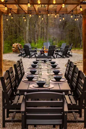 Outdoor Pergola Seating for 10