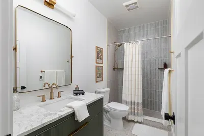 Main Floor Master Bath