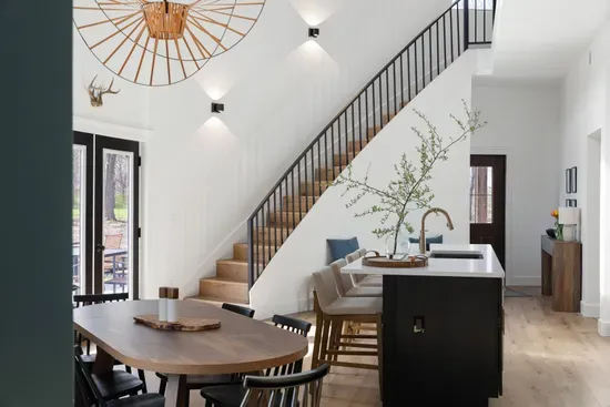 Dining/Kitchen