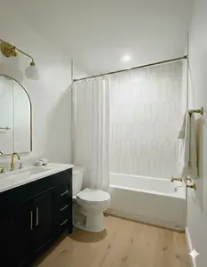 Main Floor Common Bath Rendering