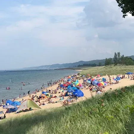 Oval Beach.jpg