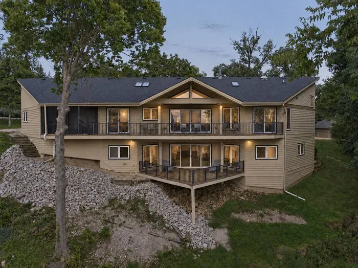 The Architect’s Overlook - image 1 of 48