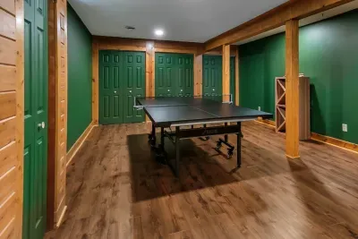 The Wolff Den | Private 10 Acres + Hot Tub & Sauna - image 18 of 64