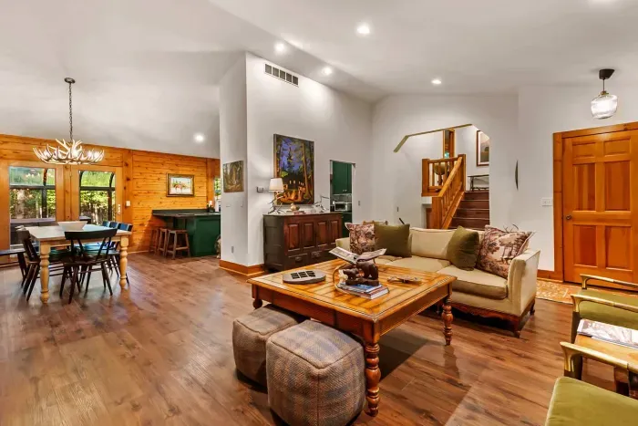The Wolff Den | Private 10 Acres + Hot Tub & Sauna - image 16 of 64