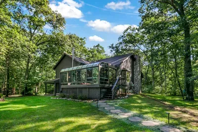 The Wolff Den | Private 10 Acres + Hot Tub & Sauna - image 41 of 64
