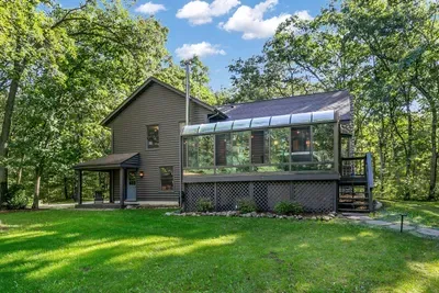 The Wolff Den | Private 10 Acres + Hot Tub & Sauna - image 49 of 64