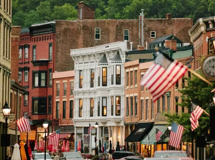 Historic Elegance: Explore Galena's vibrant Main Street just 15 minutes from our charming rental's doorstep!