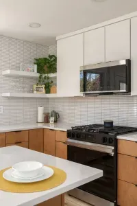 Kitchen Bliss: Sleek design with a modern flair, perfect for culinary adventures! High-end appliances all around!