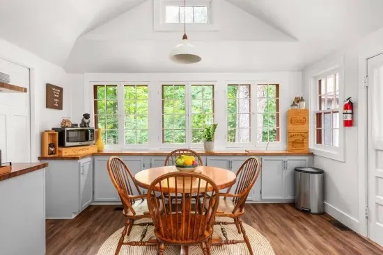The Pink Lady of The Lake; a charming Glenn cabin!