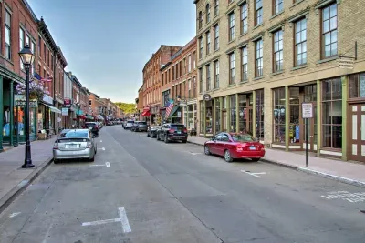 Charming downtown Galena: Stroll vibrant streets lined with unique shops and historic buildings!