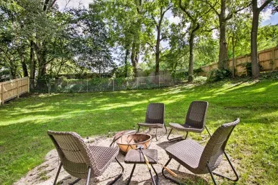 Outdoor Oasis: Gather around the fire pit for starlit evenings and great conversations!