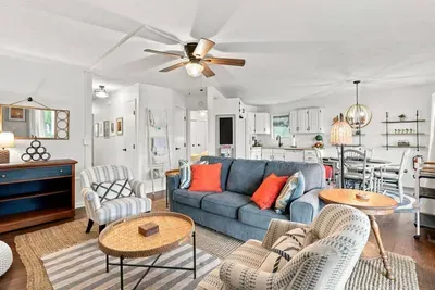 The Marina Vista - image 2 of 37