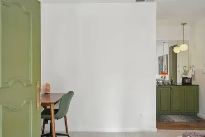 Chic Retreat: Bright, modern space with stylish decor and a sleek work nook awaits!