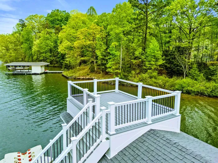 Simple Pleasures – Climb up, lean back, and let time slow to the rhythm of the lake.