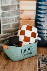 Because pups are family too... Cozy (+washable) blanket included so your four-legged camper can claim their spot on the couch guilt-free & a paw towel for those wet days
