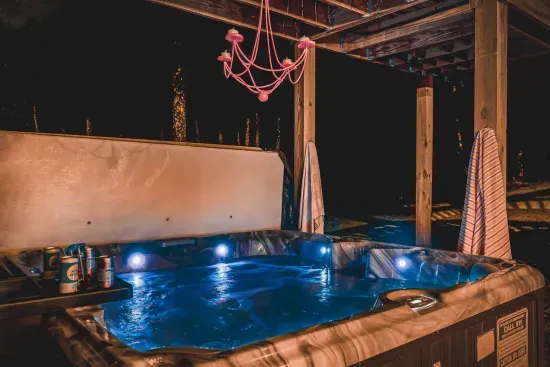 Day or night, the hot tub is your spot to relax sore ski legs, share stories, or simply soak in the peace of the mountains