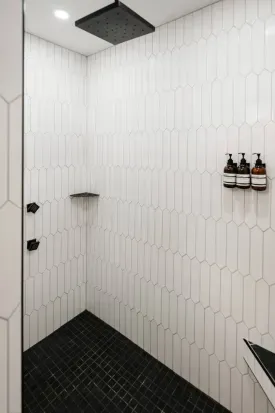 Room to refresh after a day on the trails or the lake—this oversized shower makes it easy to rinse off and reset