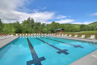 Seasonal Community pool.