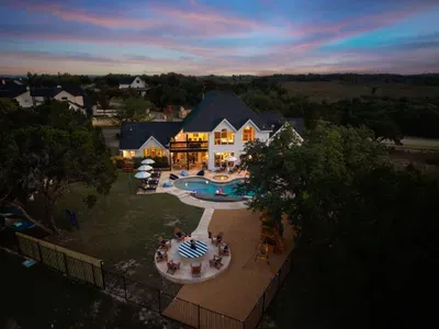 Stargazing+Pool+HotTub+GameRoom+PlayRoom•Sleeps18 - image 111 of 121